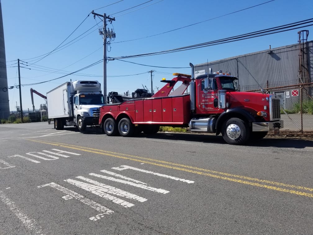 Box Truck Towing Service